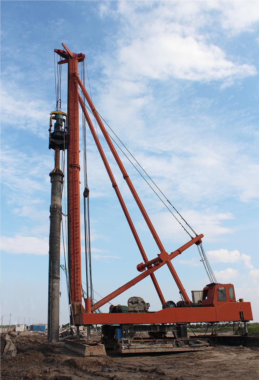 拔桩桩机.jpg